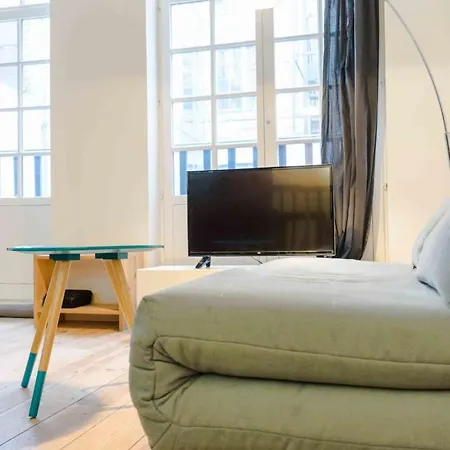 Nice And Bright Apartment Apartment Lille
